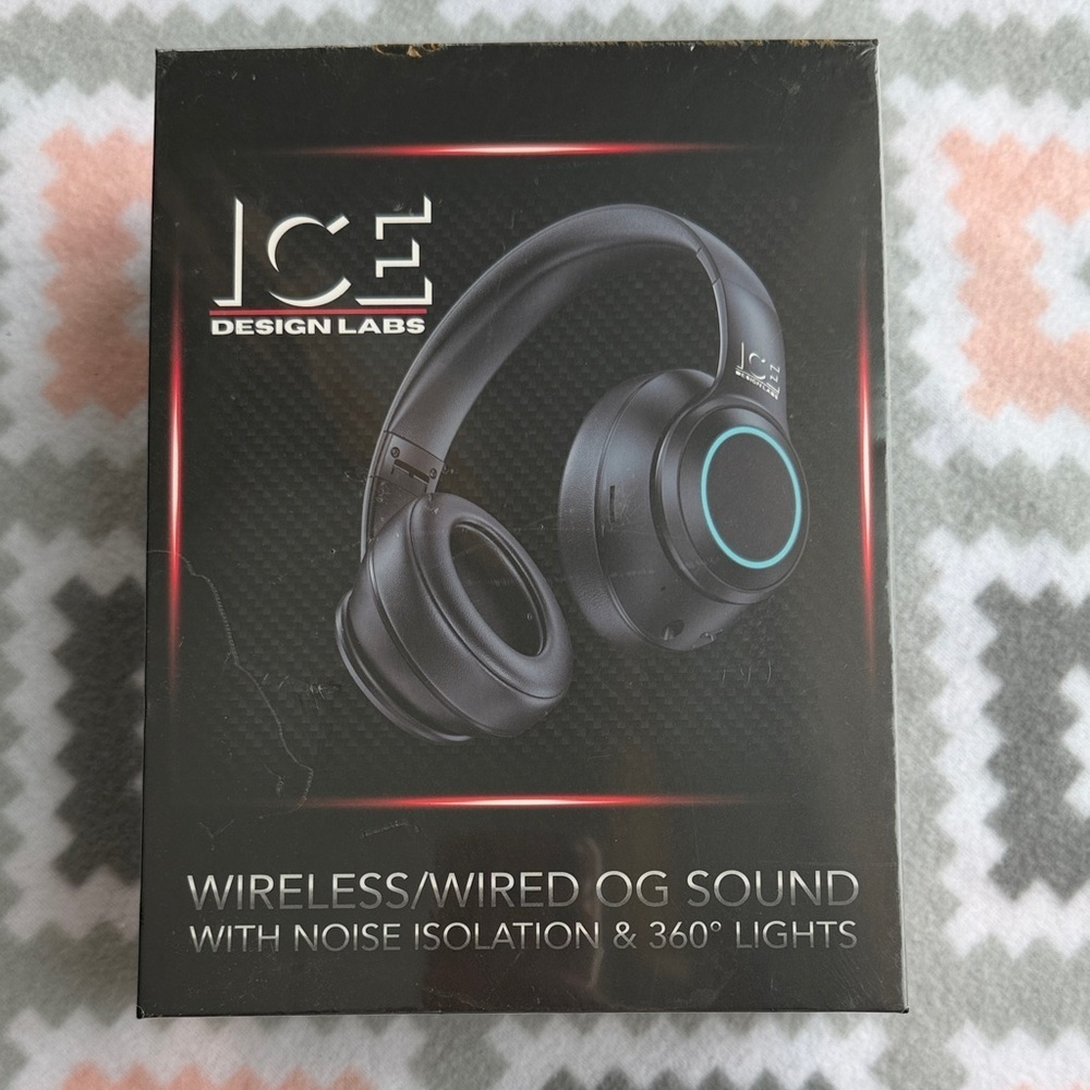NWT ICE Design Labs Wireless / wired Headphones - Black